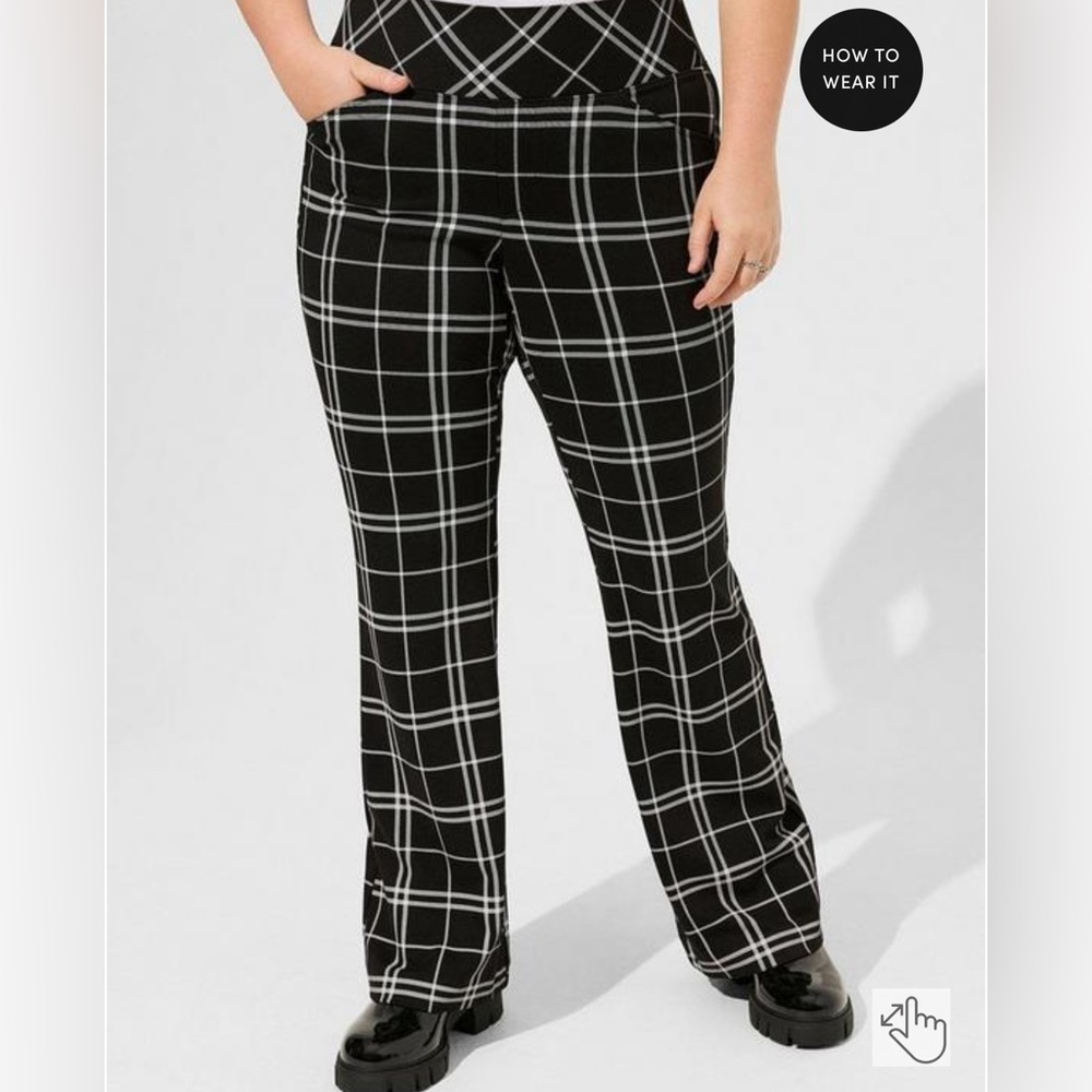 Torrid Women’s Pocket Pixie Flare Studio Luxe Pon… - image 2